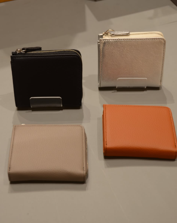 ワンアクションでスマートに支払う、機能派L字財布👛