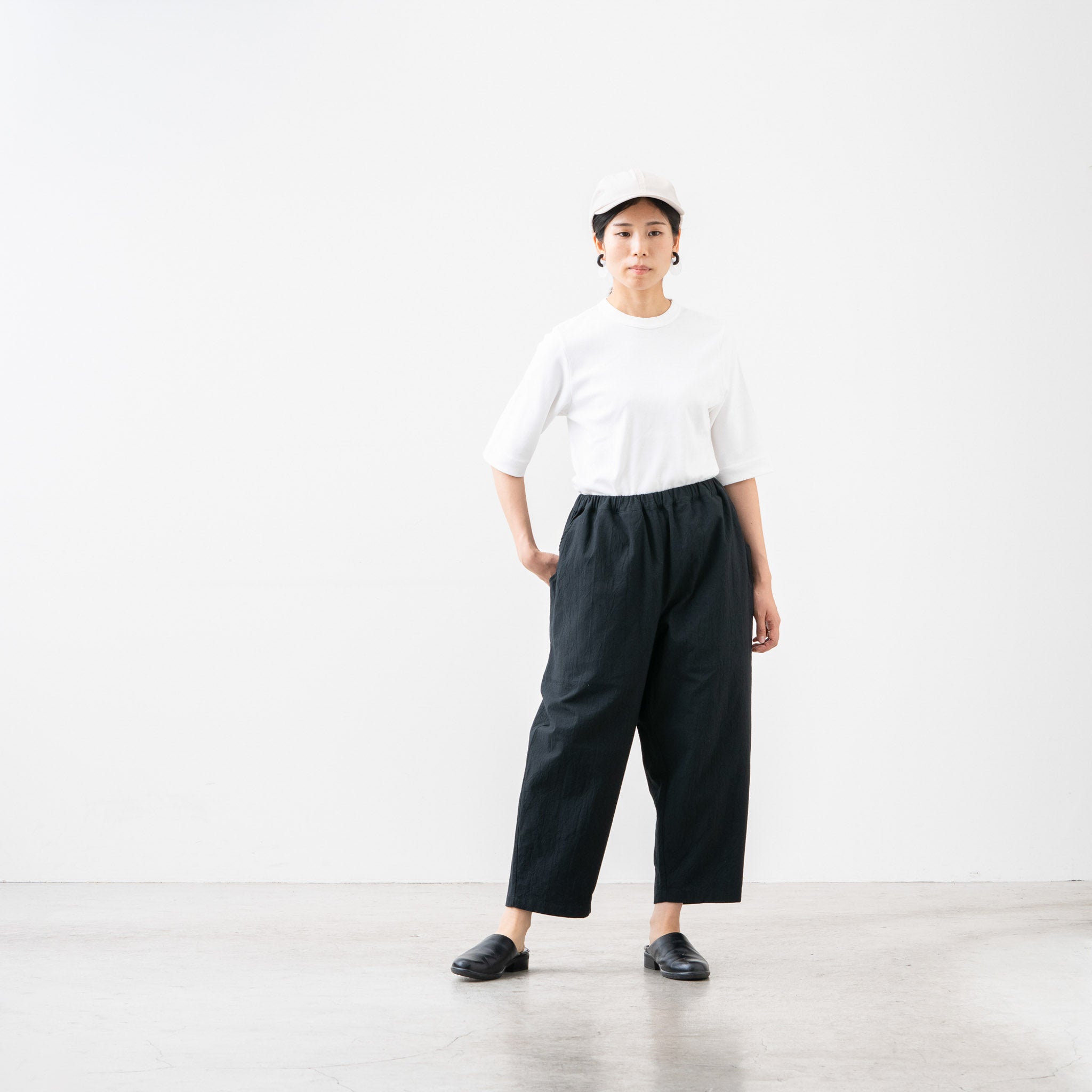 ista パンツ