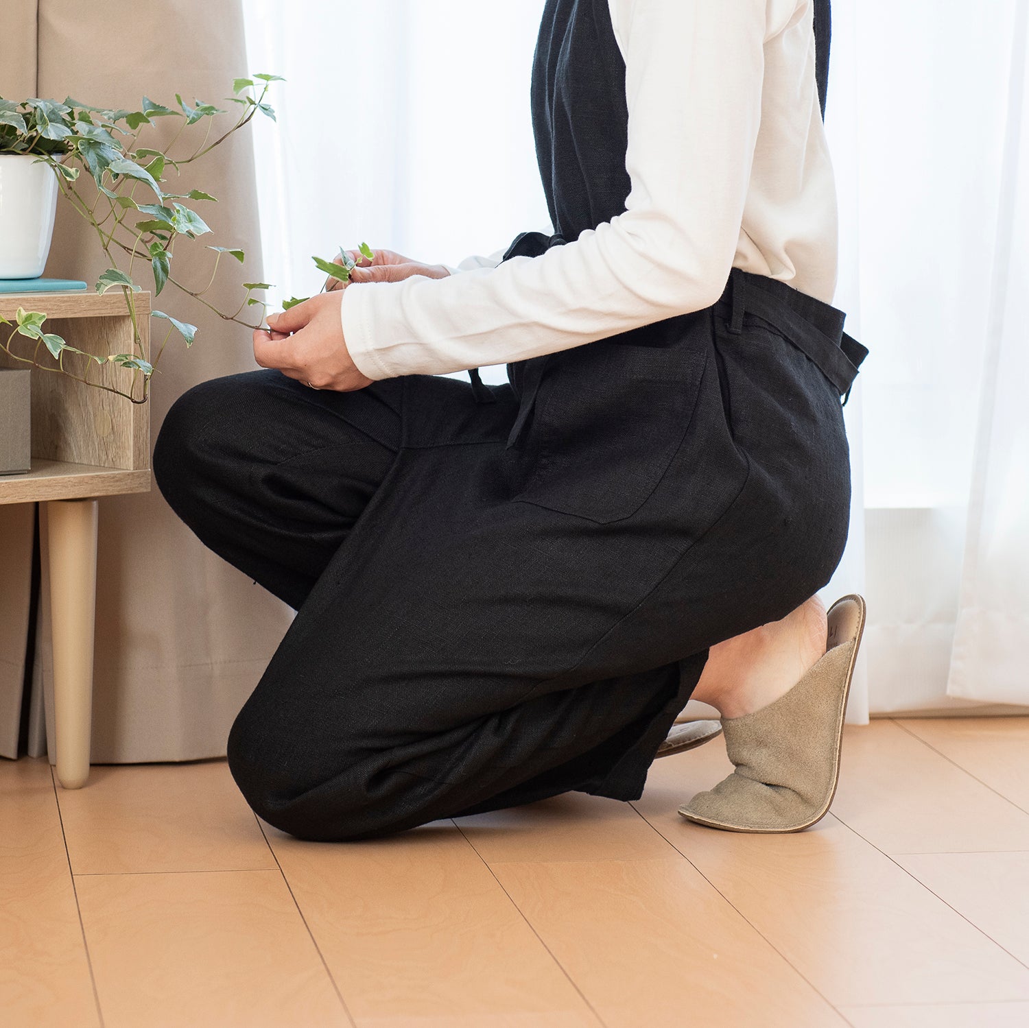 足なじみが良い本革スリッパ