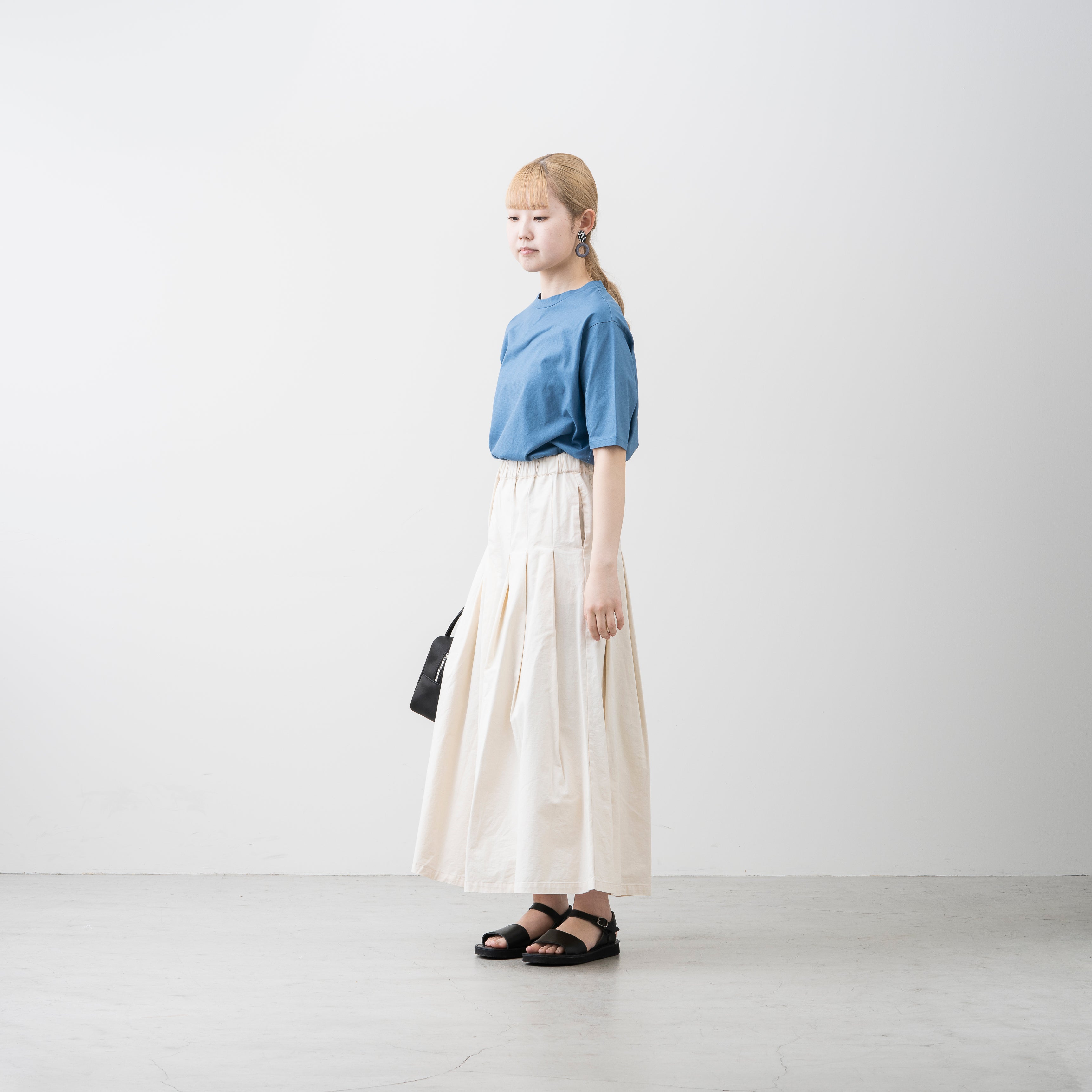 麻のような肌ざわり 汗が目立たない ドルマンTシャツ