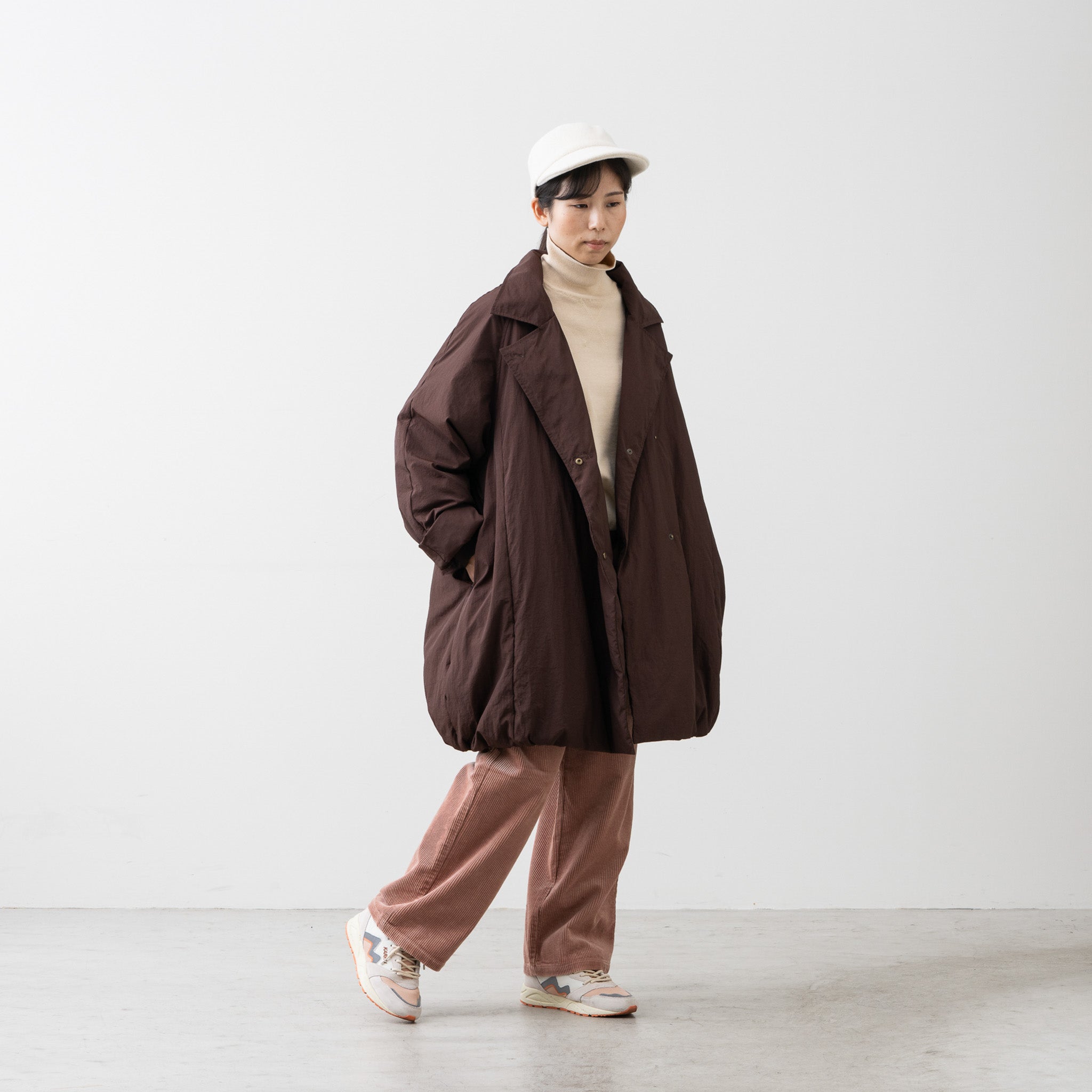 軽くて洗えるファイバーダウン Pコート