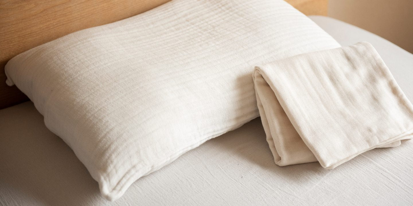 １年中気持ちよく眠れる、ふんわり軽く柔らかい枕カバー。