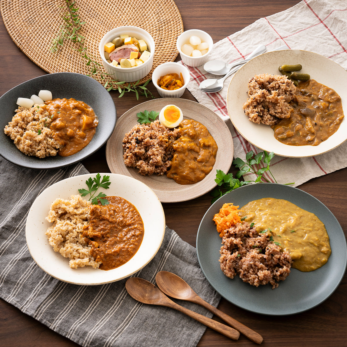 玄米によくあうレトルトカレー