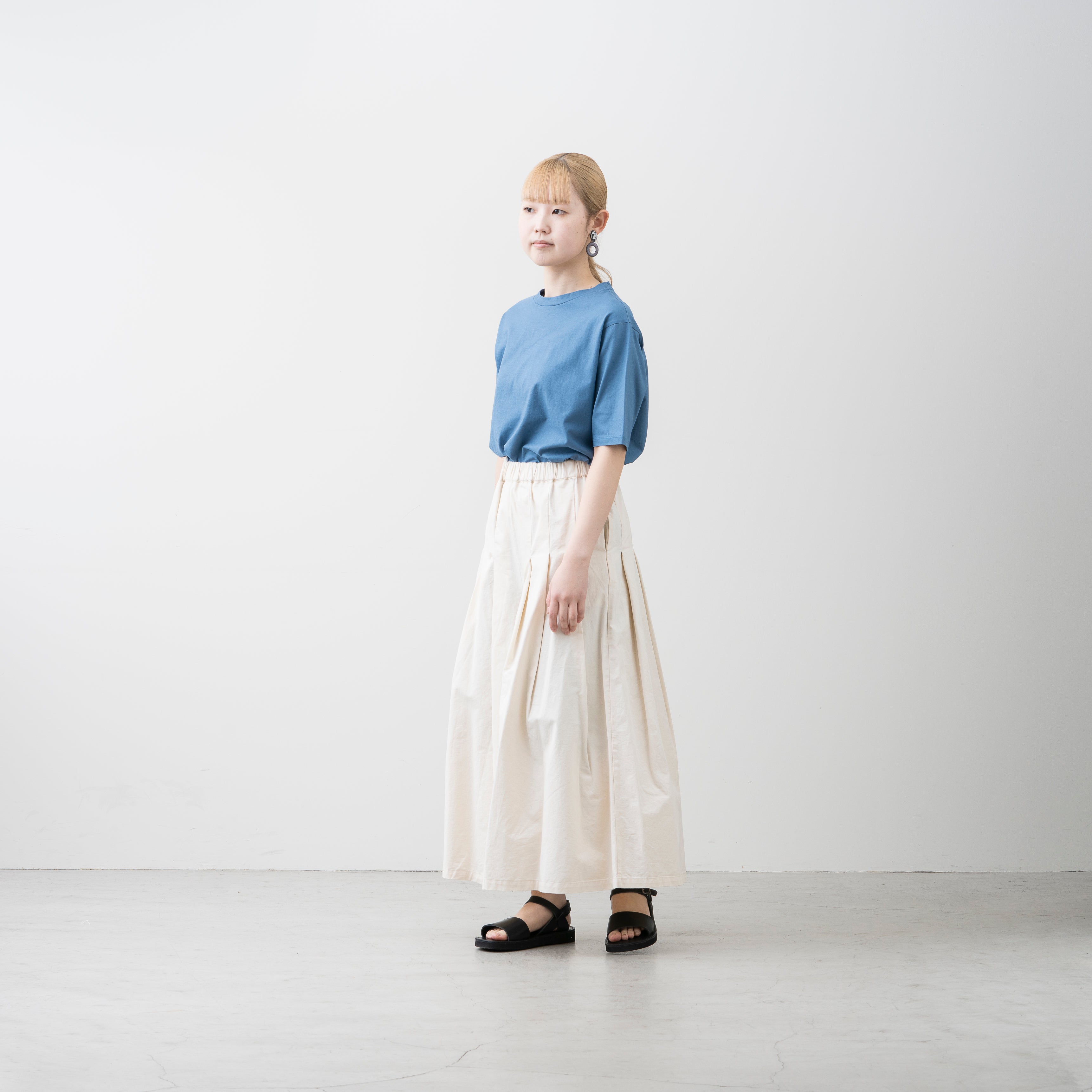 麻のような肌ざわり 汗が目立たない ドルマンTシャツ