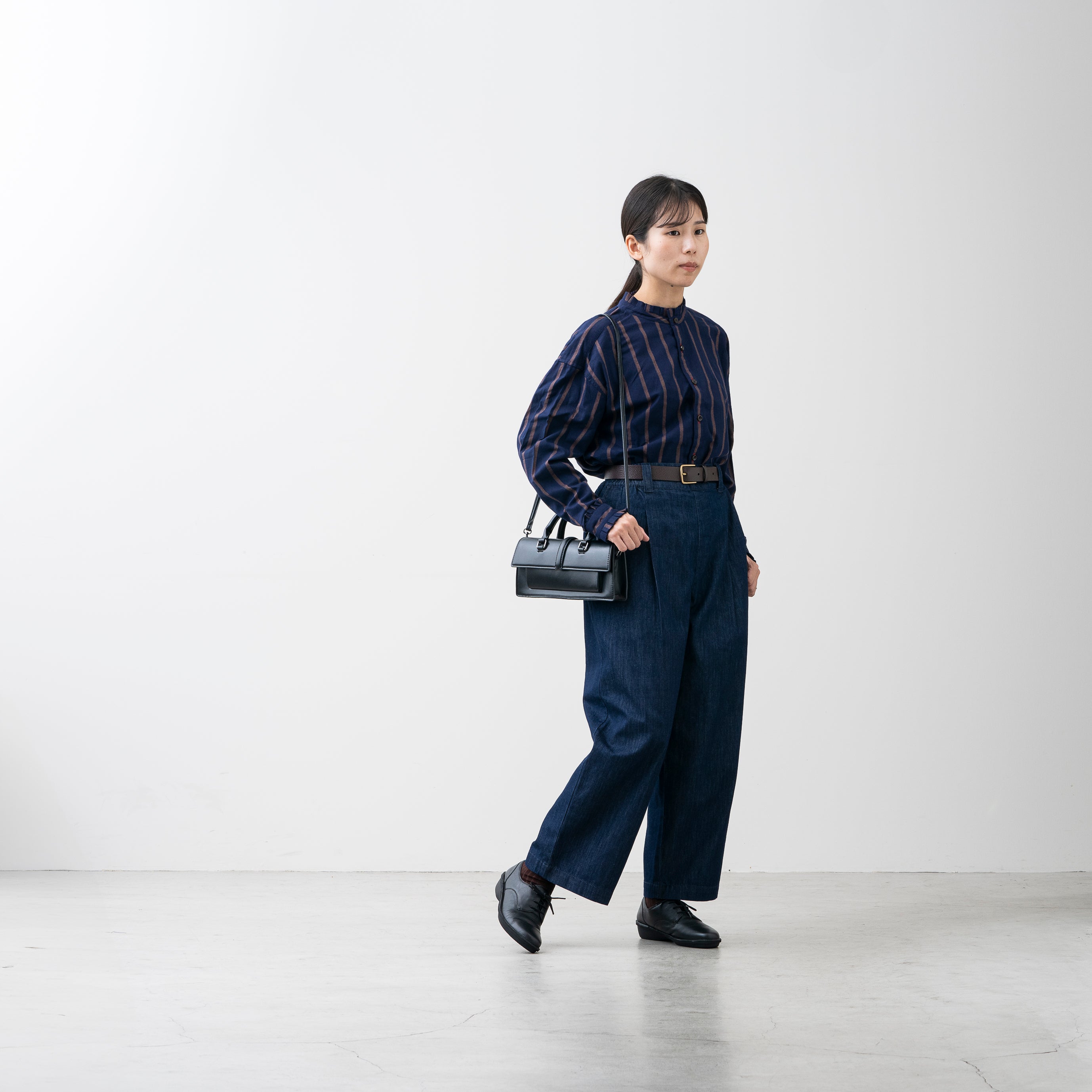 楽ですっきり 大人のワイドストレートパンツ デニム
