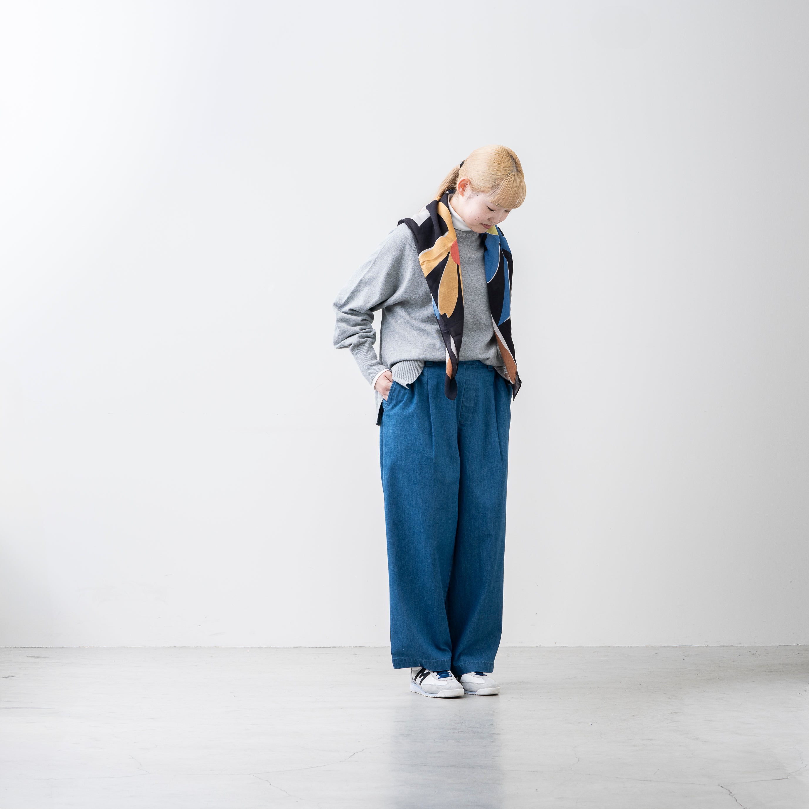 楽ですっきり 大人のワイドストレートパンツ デニム